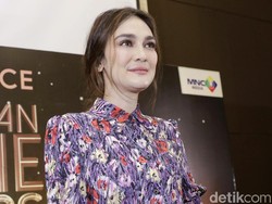 Dikabarkan Umrah, Luna Maya Banjir Doa dari Netizen