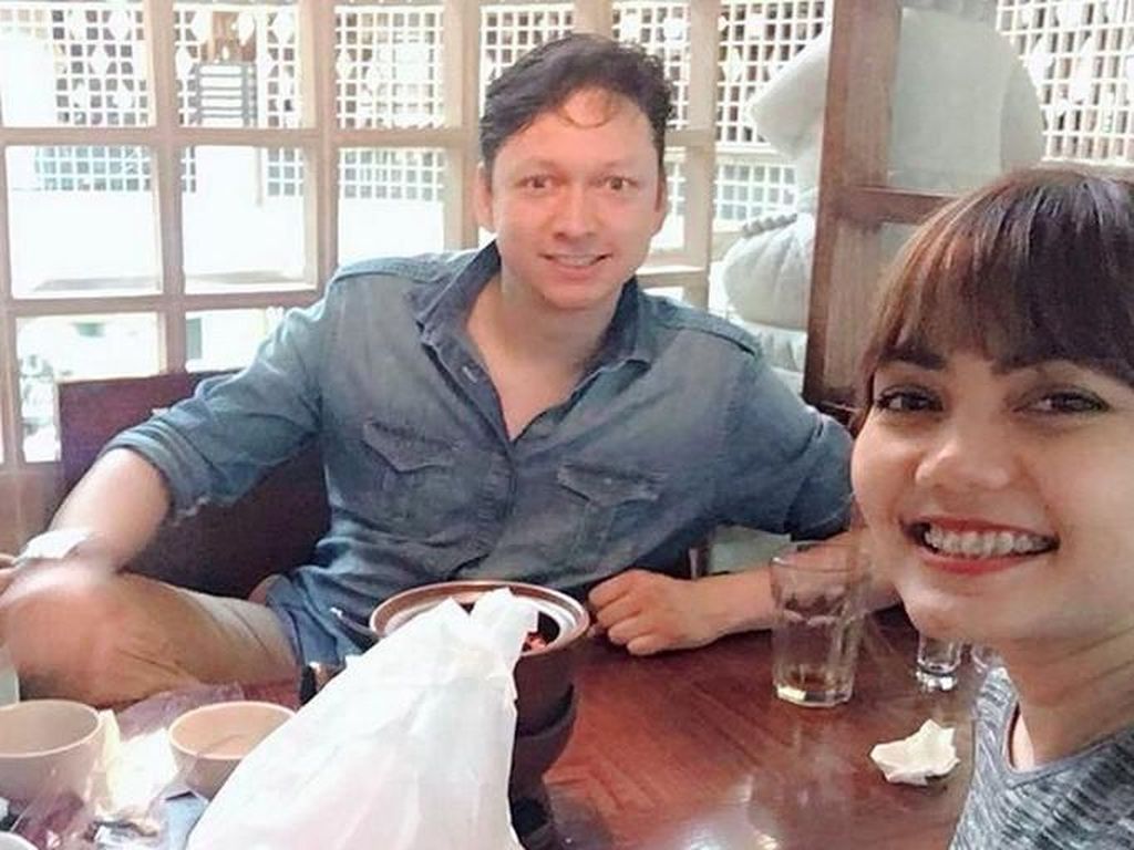 Rina Nose yang Tak Pernah Bosan Balas Nyinyiran Netizen Rina Nose yang Tak Pernah Bosan Balas Nyinyiran Netizen