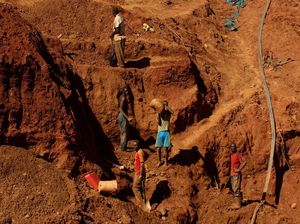 Melihat Tambang Emas di Zimbabwe yang Banjir dan Tewaskan 24 Orang