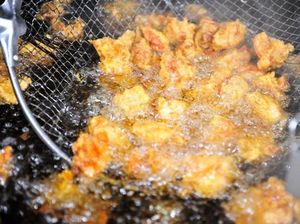 Ini 10 Minyak Tersehat yang Baik Dipakai untuk Memasak