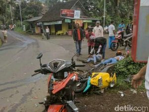 Dua Motor Tabrakan di Mojokerto, Tiga Bikers Luka Berat