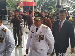 Usai Dilantik, Khofifah-Emil dan Syamsuar-Edy Datangi KPK