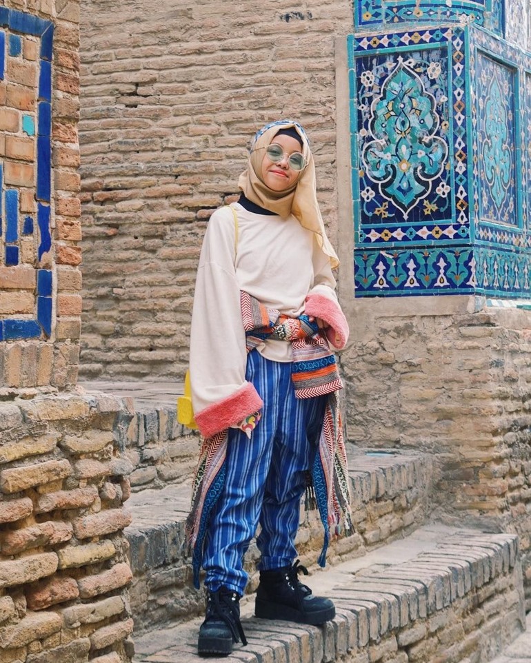 Gaya Foto Fatimah Halilintar - foto candid kekinian