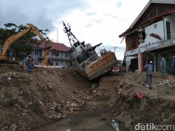 Sempat Terbang Terbawa Tsunami Palu, Kapal TNI AL Kini Melaut Lagi