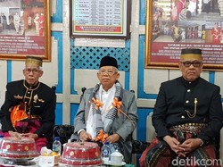 Berkunjung ke Makassar, Maruf Amin Diberi Gelar Karaeng