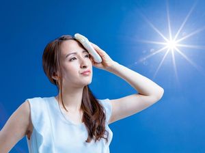 Tips Cegah Heatstroke Saat Hadapi Musim Kemarau di Jatim Tips Cegah Heatstroke Saat Hadapi Musim Kemarau di Jatim