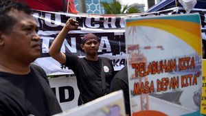 Aksi Damai Pekerja Pelabuhan Indonesia di Kementerian BUMN