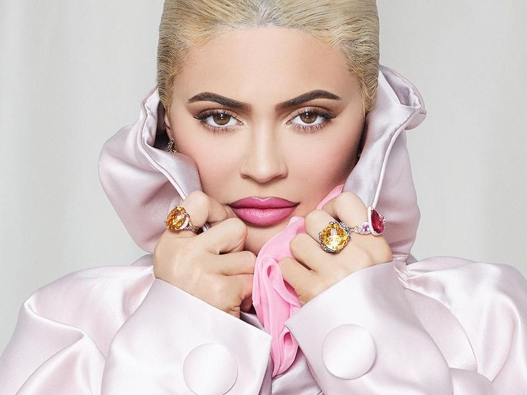 Wah! Kylie Jenner Jadi Miliuner Termuda Versi Forbes Wah! Kylie Jenner Jadi Miliuner Termuda Versi Forbes