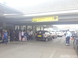 Penerbangan Bandara Abdulrachman Saleh Tak Terimbas Abu Bromo Penerbangan Bandara Abdulrachman Saleh Tak Terimbas Abu Bromo