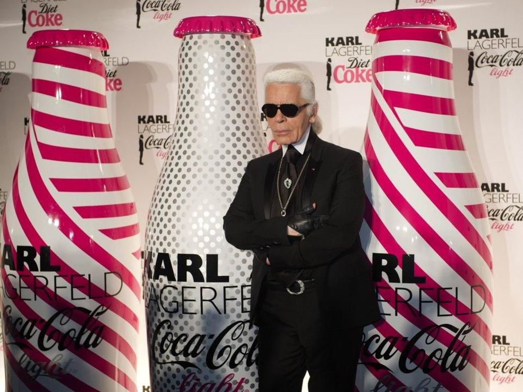 Mendiang Karl Lagerfeld Punya Kebiasaan Sehari Minum 10 Kaleng Soda