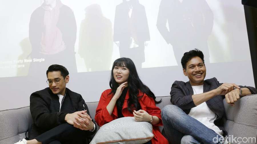 Terpesona Kecantikan Isyana Sarasvati