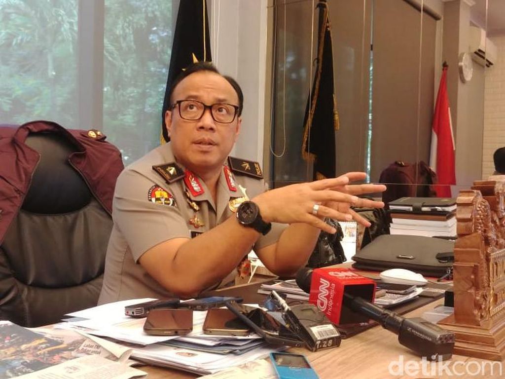 Polri Tepis Habib Rizieq soal Penegakan Hukum Suka-suka Polri Tepis Habib Rizieq soal Penegakan Hukum Suka-suka