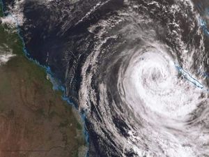 Setelah Terjang Kaledonia Baru, Badai Topan Oma Ancam Queensland Setelah Terjang Kaledonia Baru, Badai Topan Oma Ancam Queensland