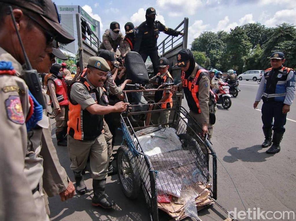 Dishub Larang Bentor Beroperasi di Jalanan Kota Surabaya