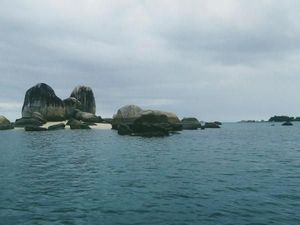 Serunya Island Hopping di Belitung Serunya Island Hopping di Belitung