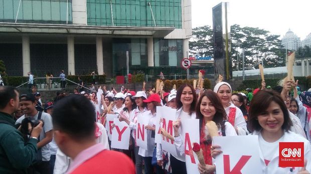 Peserta aksi damai relawan Pertiwi.