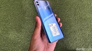 Unboxing Honor 10 Lite, Smartphone Menengah Berkilauan