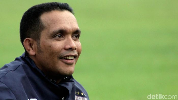 Sekretaris Umum Persipura, Rocky Bebena (Albert Matatula/detikSport) Sekretaris Umum Persipura, Rocky Bebena (Albert Matatula/detikSport)