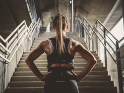 3 Kesalahan di Pagi Hari yang Bikin Perut Susah Sixpacks