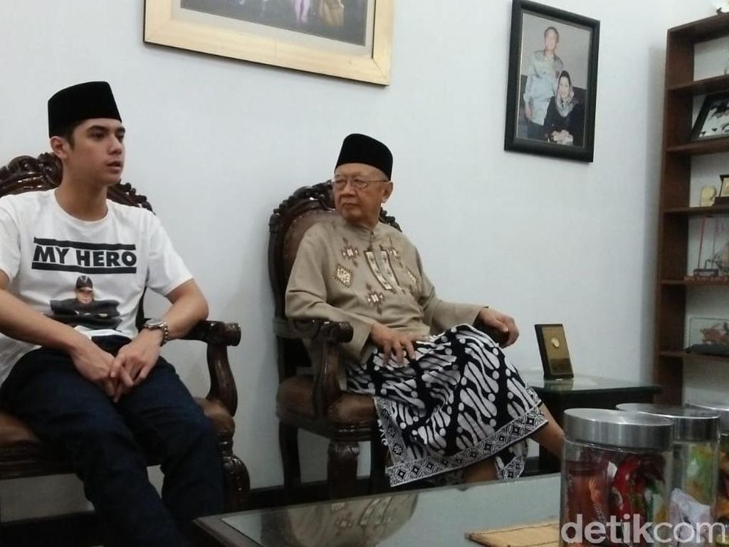 Nasihat Gus Solah untuk Al Ghazali: Sabar dan Ikhlas Nasihat Gus Solah untuk Al Ghazali: Sabar dan Ikhlas