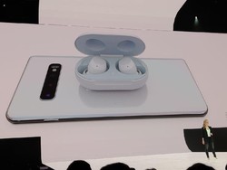 Kenalkan Galaxy Buds, Pesaing AirPod Bikinan Samsung