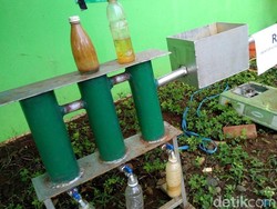 Alat Ini Sulap Sampah Plastik Jadi BBM, Harganya Rp 5 Juta