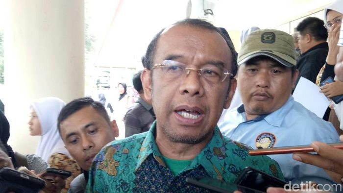 Kememnpora berharap Ketua Umum PSSI yang baru tidak seperti Dey Rahmayadi yang merangkap jabatan (Raja Adil Siregar/detikSport) Kememnpora berharap Ketua Umum PSSI yang baru tidak seperti Dey Rahmayadi yang merangkap jabatan (Raja Adil Siregar/detikSport)