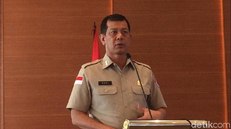 BNPB Kirim 2 Helikopter Atasi Karhutla di Riau