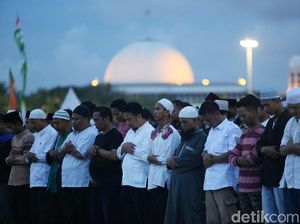 BPN Prabowo Tepis Munajat 212 Politis: Salah Kalau Ada Teriakan 02? BPN Prabowo Tepis Munajat 212 Politis: Salah Kalau Ada Teriakan 02?