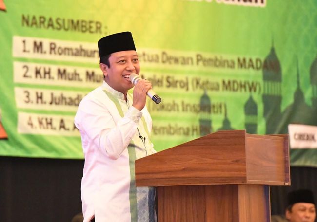 Berita Rommy Ajak Alumni Pesantren Kempek Cirebon Menangkan Jokowi-Ma'ruf Jumat 19 April 2024