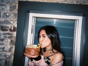 Sukses Berkarir di Amerika, Ini Gaya Kulineran Keren Penyanyi Niki Zefanya