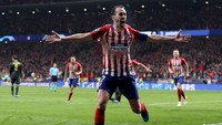Diego Godin, bek tengah berusia 37 tahun pensiun di tahun 2023. Godin bersinar bersama Atletico Madrid dan jadi tulang punggung Uruguay (Getty Images)