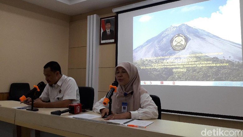 Kini Gunung Merapi Masuki Fase Pembentukan Awan Panas