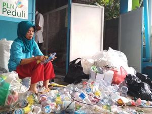 Tampung 300 Ton Setahun, Bank Sampah Binaan PLN Hasilkan Rp 950 Juta