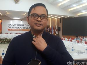 Jawab Ancaman Novel Bamukmin, Komisioner KPU Ungkit Hoax 7 Kontainer Jawab Ancaman Novel Bamukmin, Komisioner KPU Ungkit Hoax 7 Kontainer