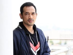 Main Film Action Bukan Tantangan Bagi Oka Antara, Lantas Apa? Main Film Action Bukan Tantangan Bagi Oka Antara, Lantas Apa?