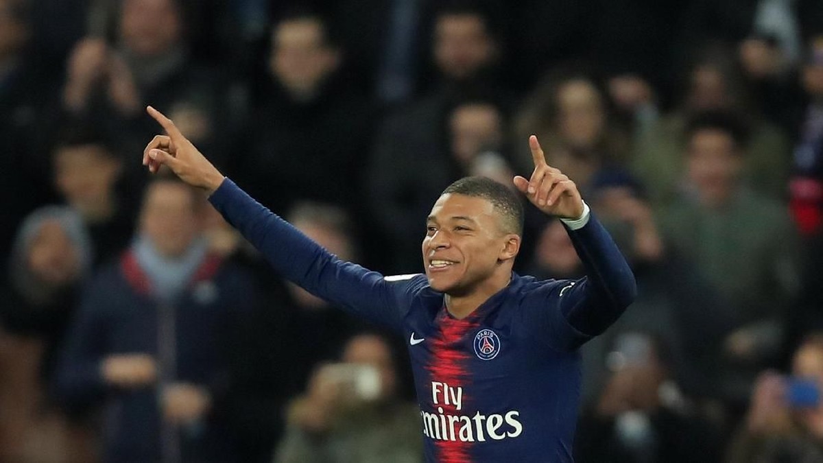 Kylian Mbappe sudah 20 gol di liga musim ini (Gonzalo Fuentes/Reuters)