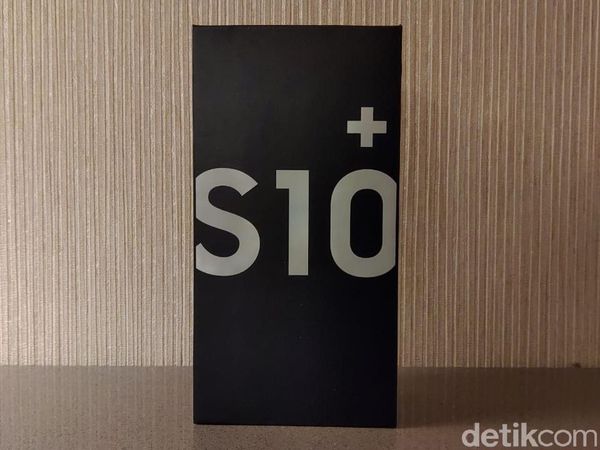 Unboxing Samsung Galaxy S10+