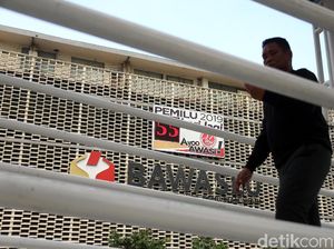 Bawaslu Sulsel Segera Periksa Camat Se-Makassar yang Dukung Jokowi Bawaslu Sulsel Segera Periksa Camat Se-Makassar yang Dukung Jokowi