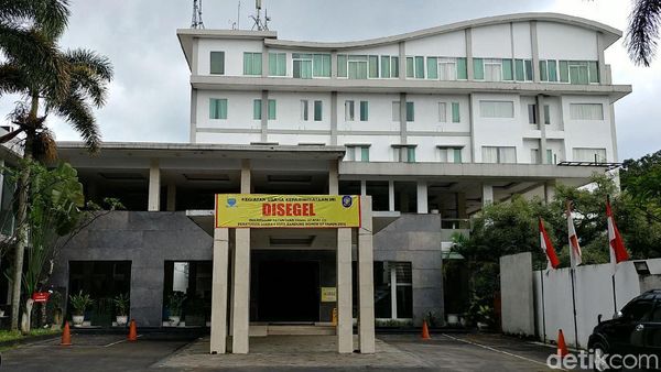 Hotel Bintang 4 di Bandung Disegel karena Melanggar Izin