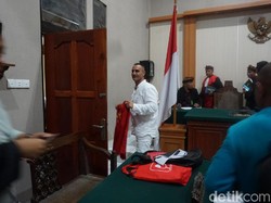 Tak Bayar, WN Australia Ngeloyor Bawa Tas Gucci di Duty Free Bali