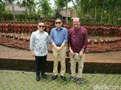 Menteri ESDM Kunjungi Taman Terakota & Nikmati Kopi Osing di Banyuwangi