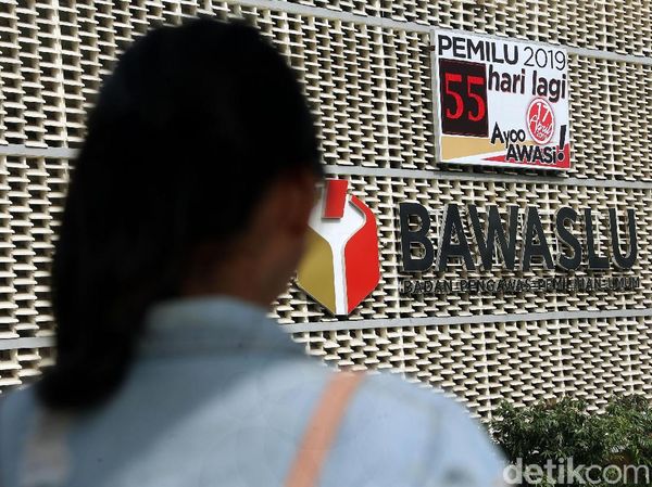 Layar Hitung Mundur Pemilu 2019