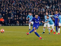 Dua Penalti Schalke Sah, Guardiola Percaya VAR