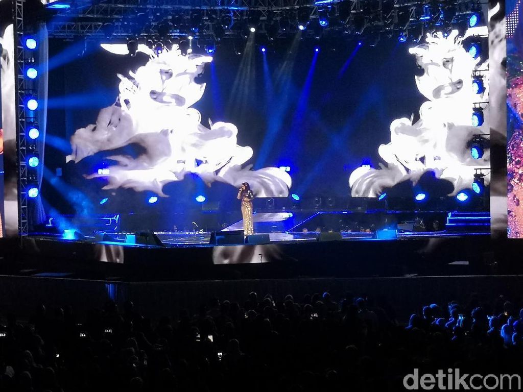 Siti Nurhaliza Ajak Penggemar Galau Bersama Siti Nurhaliza Ajak Penggemar Galau Bersama