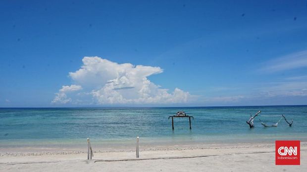 Menyusuri Pantai-pantai 'Kosong' nan Indah di Lombok