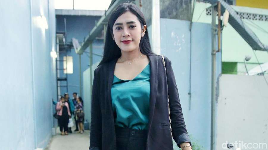 Vernita Syabilla, Teman Karaoke yang Dituding Jadi Selingkuhan Richie