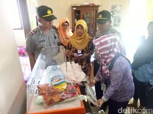 Jahat! Ada yang Buang Bayi Ditinggal di Jok Motor