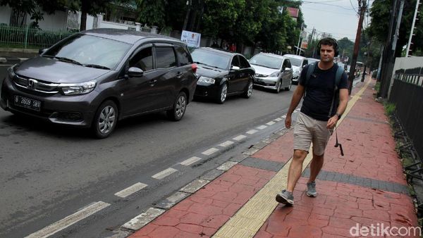 Begini Penampakan Trotoar Kemang yang Akan Ditata Ulang