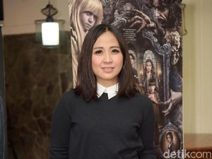 Hiii... Astrid Merinding Mengisi OST Sacred Riana: The Beginning Hiii... Astrid Merinding Mengisi OST Sacred Riana: The Beginning